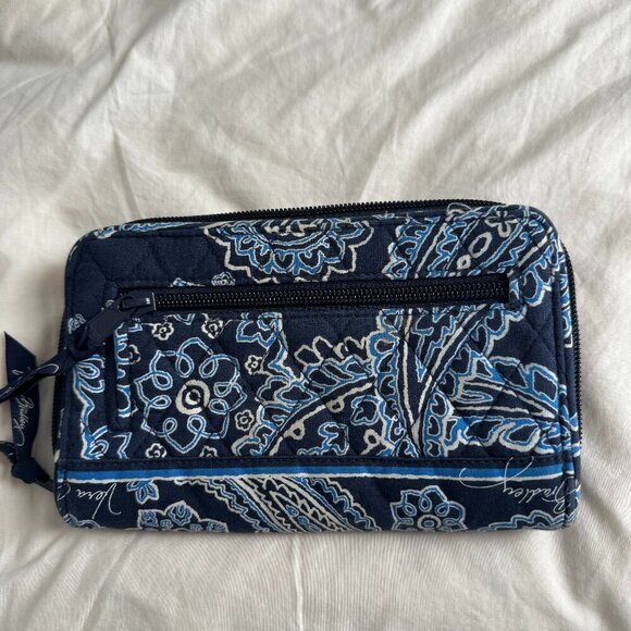 Vera Bradley Turn Lock Wallet Bandana Blue​ - Picture 5 of 7